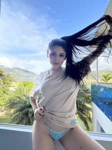 Danna-Saenz welcome Pic 6