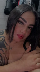 Public od Lily_Cooper__  4 snímek