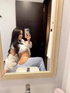 Comfortable in my skin Cozy with who I am de Abby-me  9 Imagens