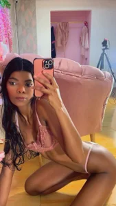 BriannaRosesのPerverse and lustful sensual girl 😈の枚の写真