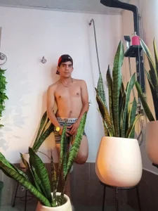 Adrian_fire Photo before shower . fénykép