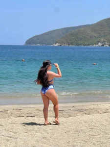 julieta_red2 beach vacation Immagine  4