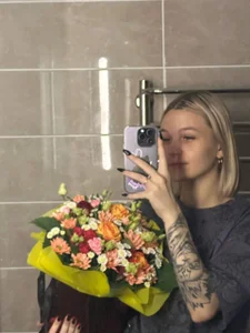 KelleDomin flowers Pic 2