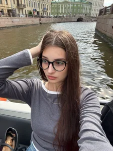 EmiliMonre Walk with me😋 Immagine  2