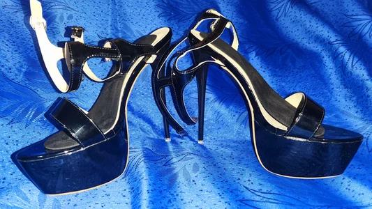 sexyanda2 My sandals Pic 3