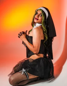BellaOlsen Devil in Heels 사진 3