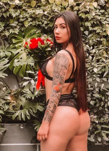 EllieMitchell Roses on my skin ! slika 3