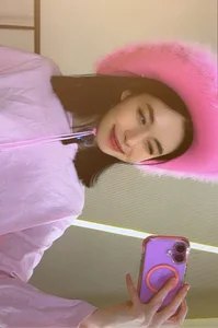 LittleOrianaのnew liveの枚の写真