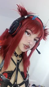 Larah_bell_uwu First album  5. fénykép
