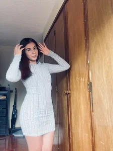 AllieYourGirl Public Pic 9