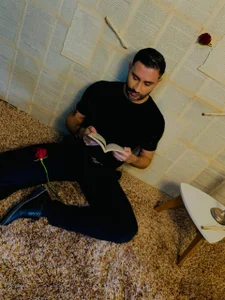 jonasbeards Thoughtful and romantic bohemian รูป  6