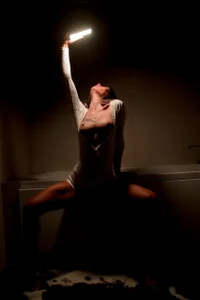 salmaesco A playful girl Pic 4