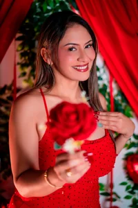 NaomyRivera Valentine Under My Command 💋🌹 slika 2