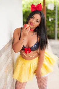 Renata_wilsom you want to be my dwarf Pic