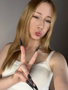 OraCurrington go to the moon🌙 Pic
