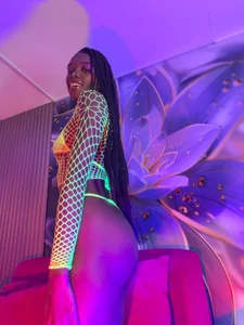 bonieklent NEON LIGHTS Foto