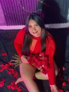 Rachel_Swetty2 Your pink daddy 🌹  3টি ছবি