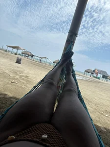 NATALIE_PARKERR SUN, BEACH, PERFECT HOLIDAYS Pic