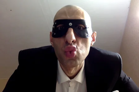 HandsomeAlfie I send you a hot, airy kiss;) Billede 2