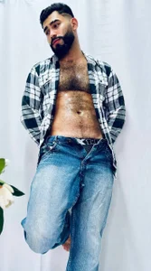 MattewRey Hairy boy Pic