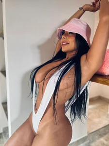 Zdjęcia Natasha_hartaman 𝐵𝑜𝒽𝑒𝓂𝒾𝒶 𝒫𝒶𝓈𝓈𝒾𝑜𝓃:  2