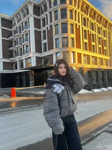 Amelia_bru: Public ( 5 фото)