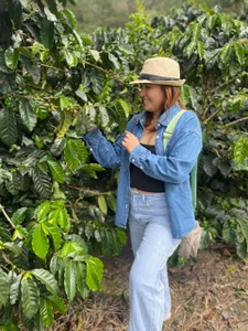 Gretten_wrightWalking through the countryside and learning more about coffee🌦️图片 6
