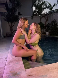 Nura_n_Sarah SARAH and NURA Foto 5