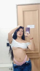 Nahia_Stone Public Foto 4