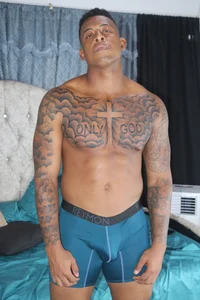 tyson_savage1: Public ( 3 фото)