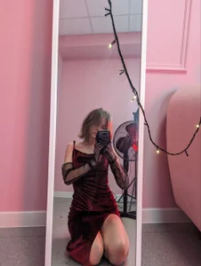 TinaDavil Tina is going to a restaurant Immagine  4