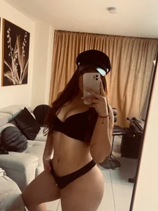 SamanthaKlein_ Your girl Bilde