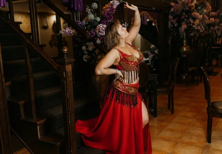 Nikki_March misterious belly dancer Billede 3