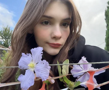 Zoe_Vee My August! Pic 6