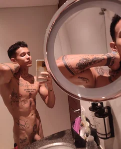 strong_dick7in Public Kuva 4