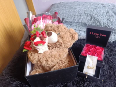 gifts that touched my heart ❤ de bonnieTaylor1  Imagens