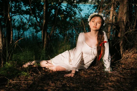 KeiraAsti Maiden of the Meadows Pic 3