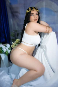 Zdjęcia cloe_weiss Your goddess: 