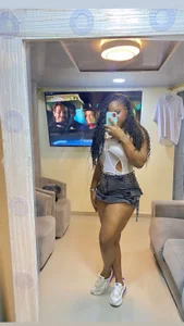 isabella_rossee_ Public Foto 8