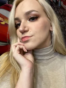 Public od Nyymph  4 snímek