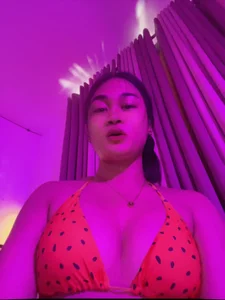 MistressLunaMonti Public Foto 2