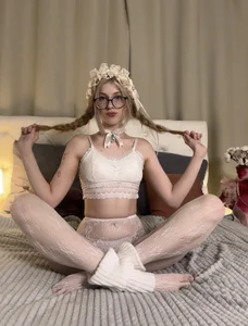 alicedews nice to meet 💞 Poză 6