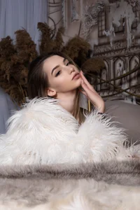 SophieCatty Fur & Fire Bilde 5