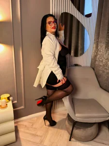 Not your usual 9 to 5 look de RubiHarper Foto 6