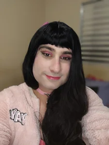 Femboy de overkirap@xh  4 Imagens