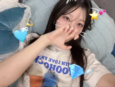sana163 Public Pic 3