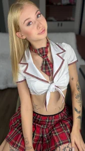Naughty student📚🔥 de BlondieSixSeven Foto 3