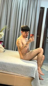 streaming pics de NikoStone_  3 photos