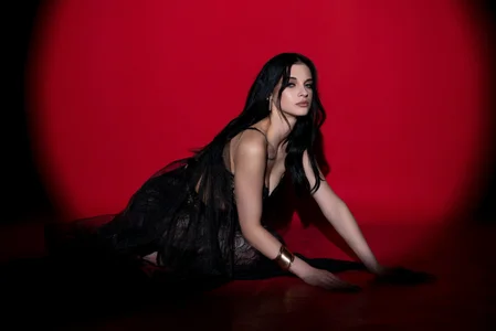 BeverlyMostのDarknessの 2枚の写真