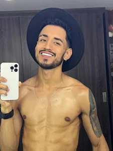 AxelKing1326 ME<3 Immagine  3